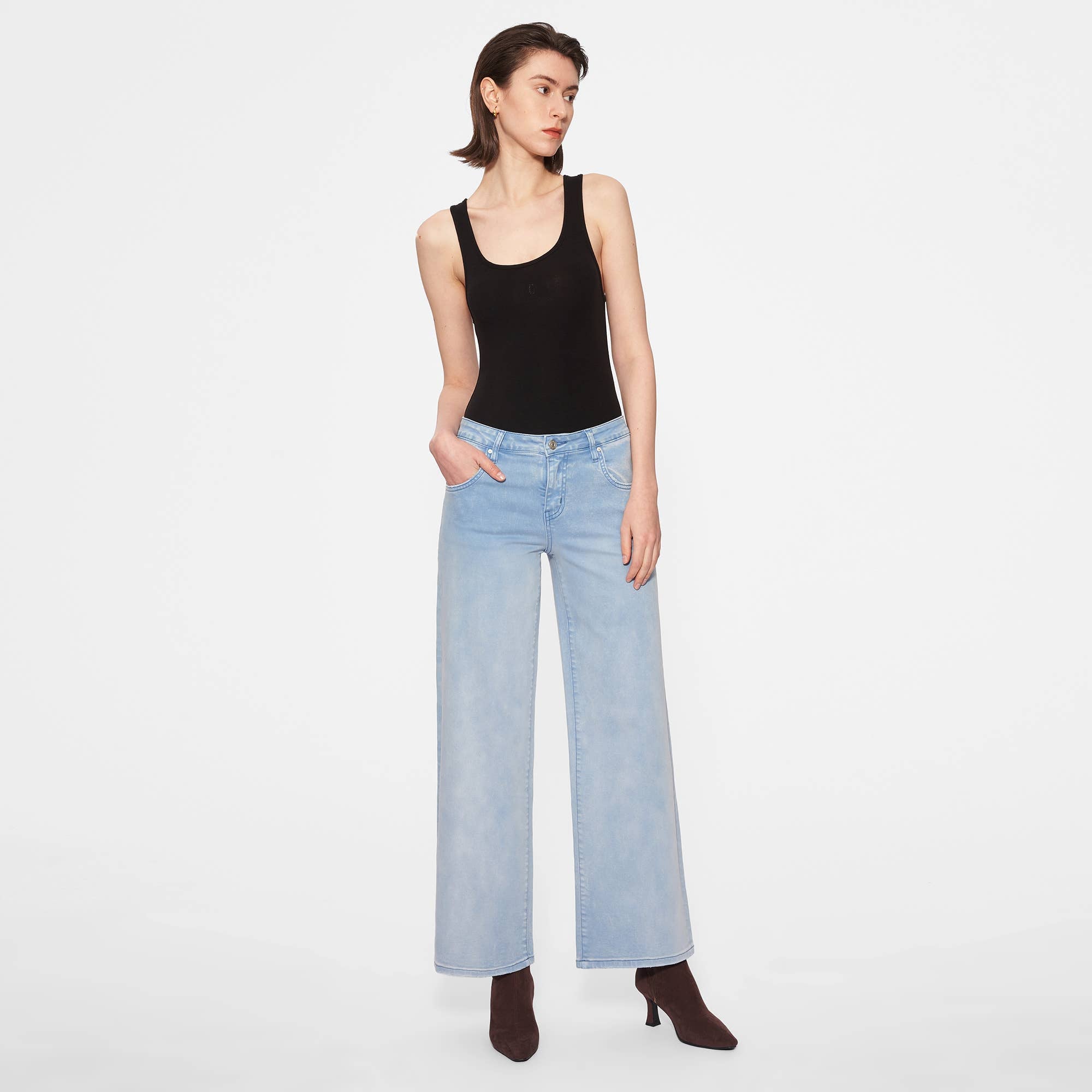 The Griffin Mid Rise Wide Leg Jean