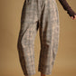 P7307   PLAID PRINTED MULTI COLOR BARREL PANTS: BROWN / L