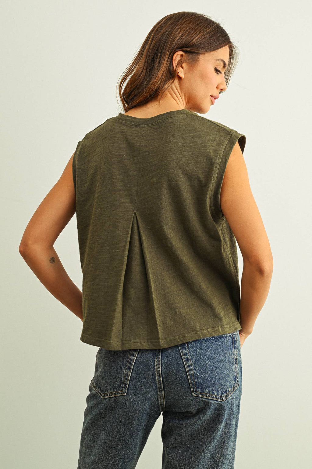 The Ollie Tee