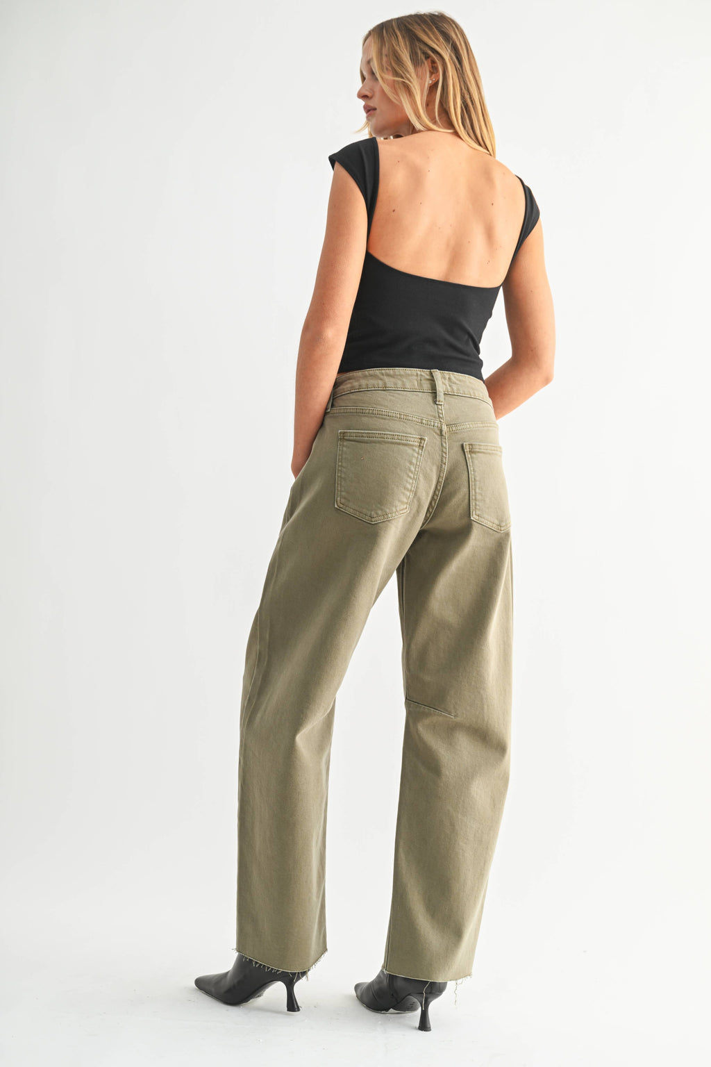 The Caroline Barrel Jean