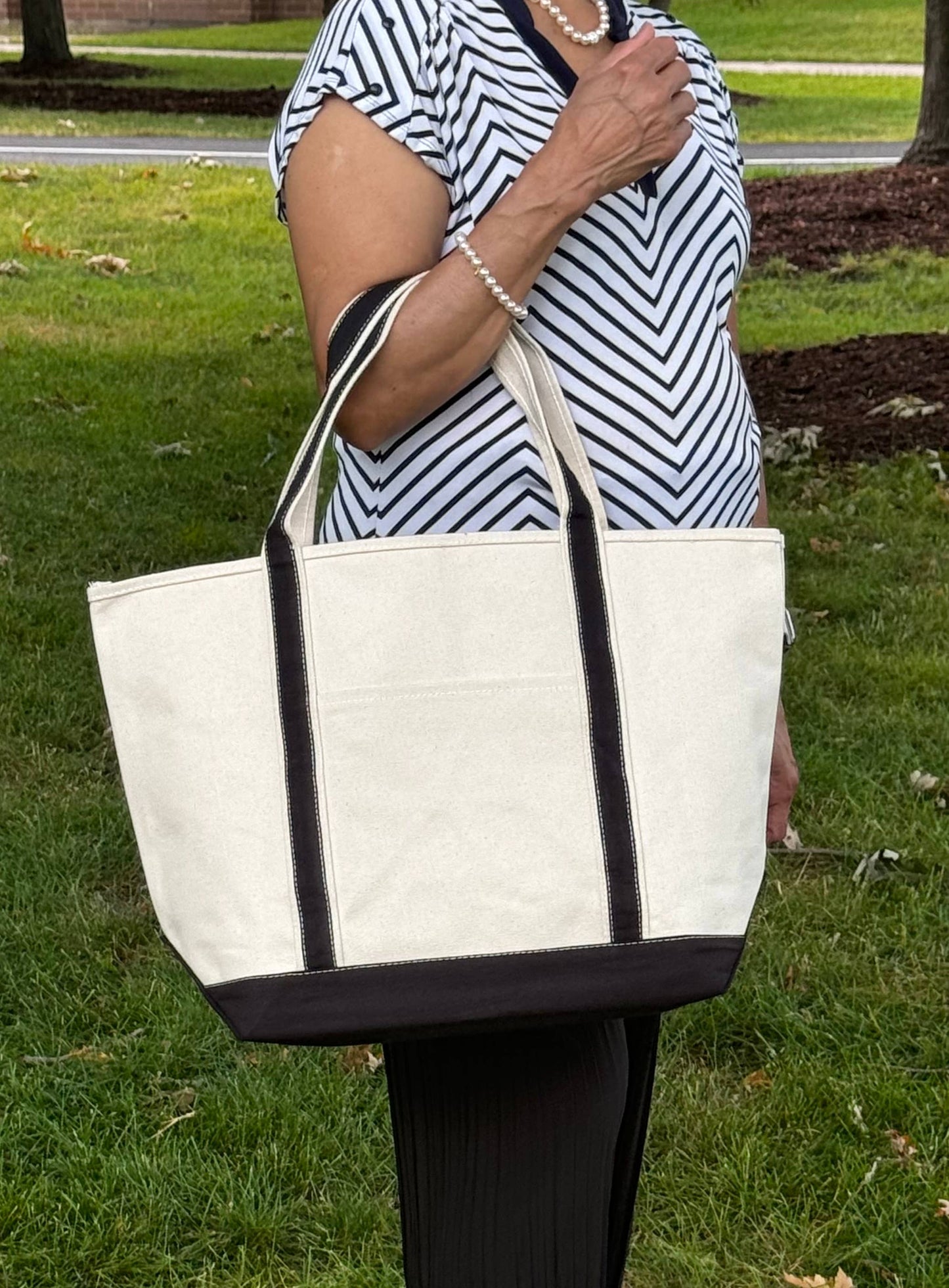 Riverside Boat Tote: Navy & Black