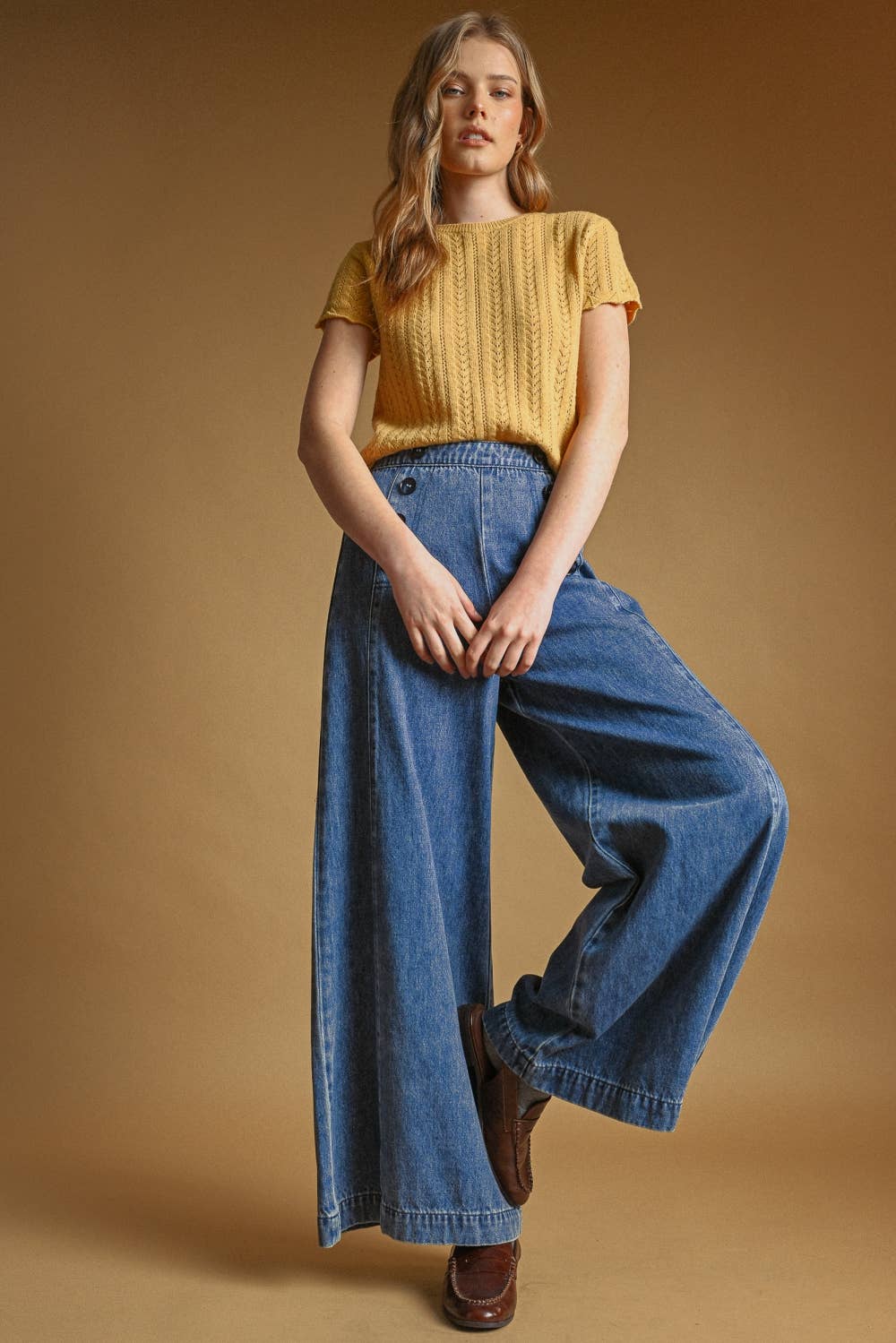 T7460   POINTELLE SHORT SLEEVE KNITTED TOP: OLD DENIM / L