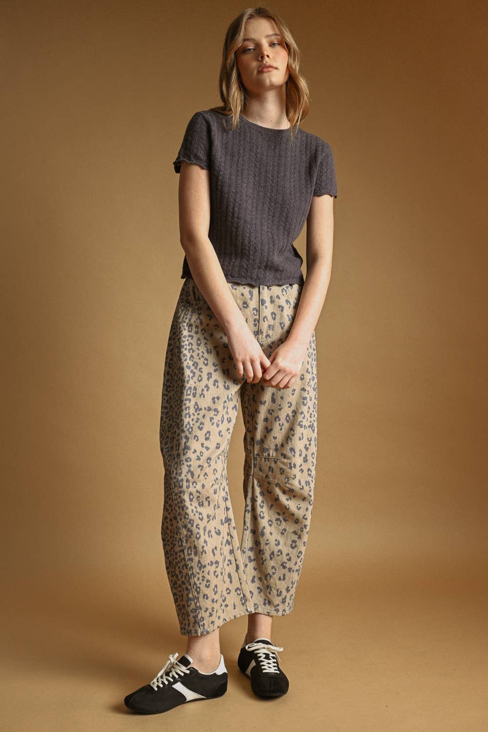 T7460   POINTELLE SHORT SLEEVE KNITTED TOP: OLD DENIM / L