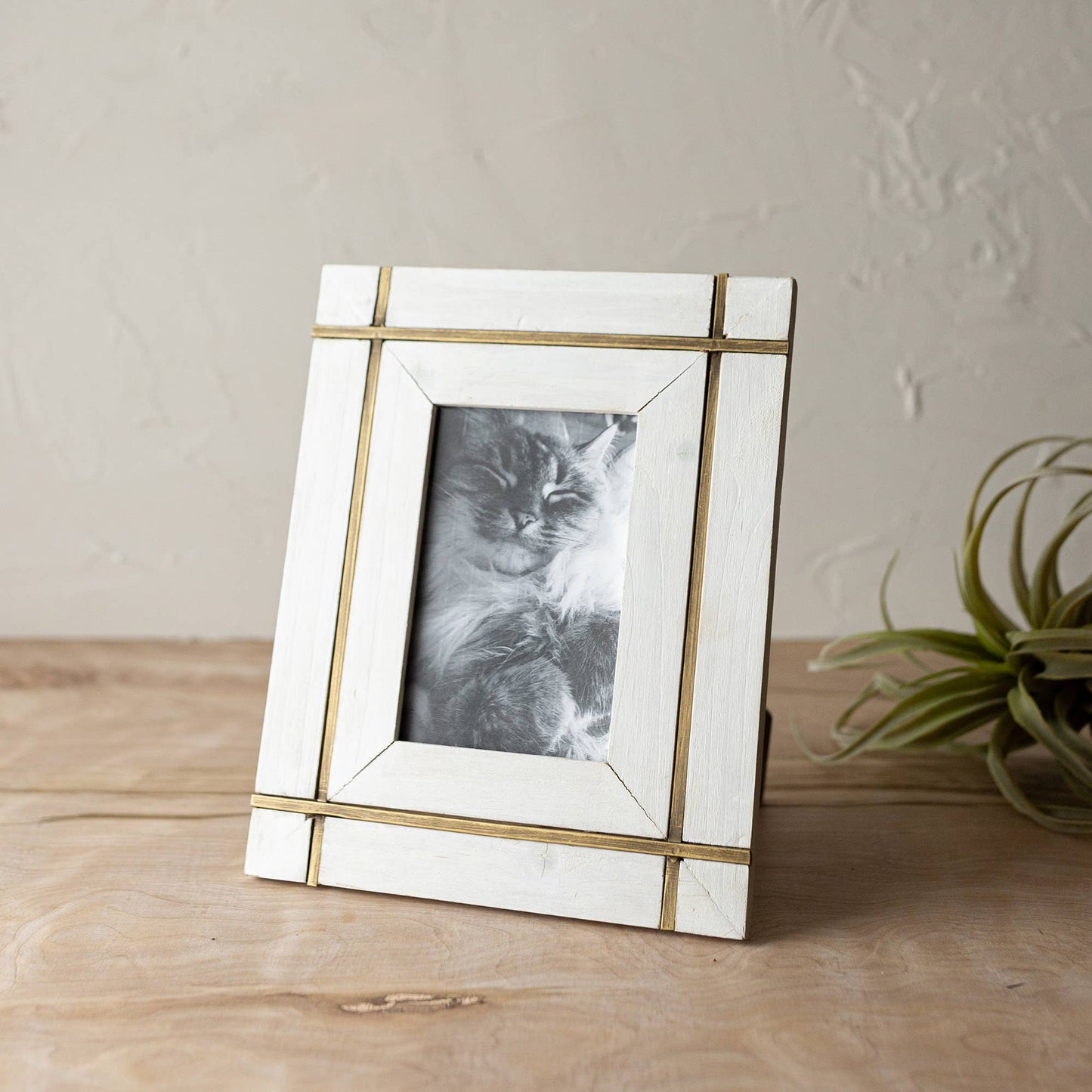 Henrie Photo Frame